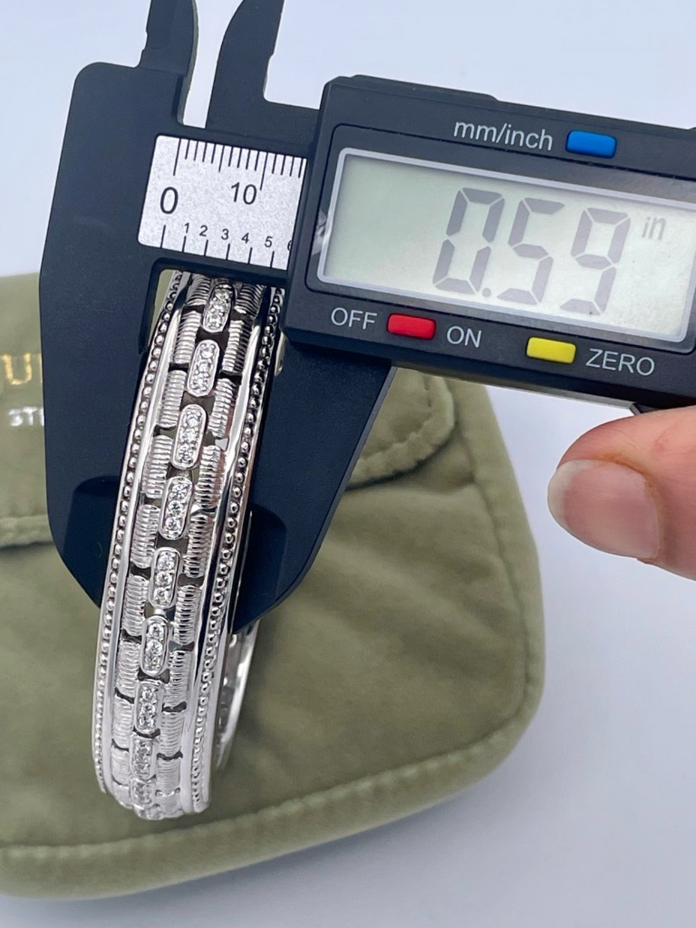 Judith Ripka Sterling Silver 925 CZ Pave Hinged Cuff Bracelet Wide Heavy71.7g - Picture 9 of 13